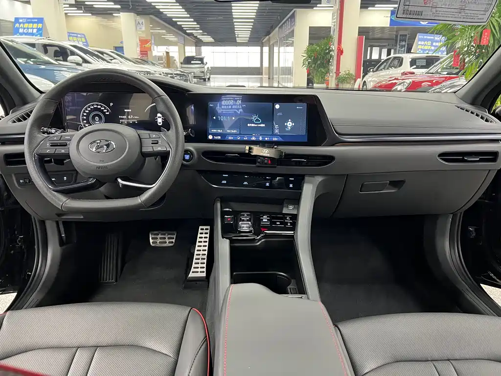 Hyundai Sonata — миниатюра 5