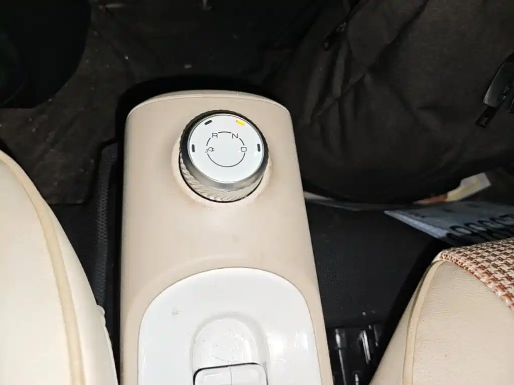 Wuling MINIEV — миниатюра 14