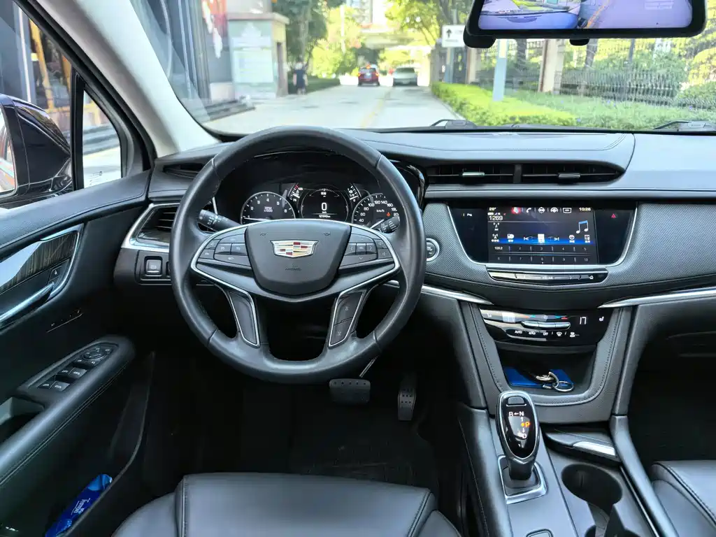 Cadillac XT5 — миниатюра 16