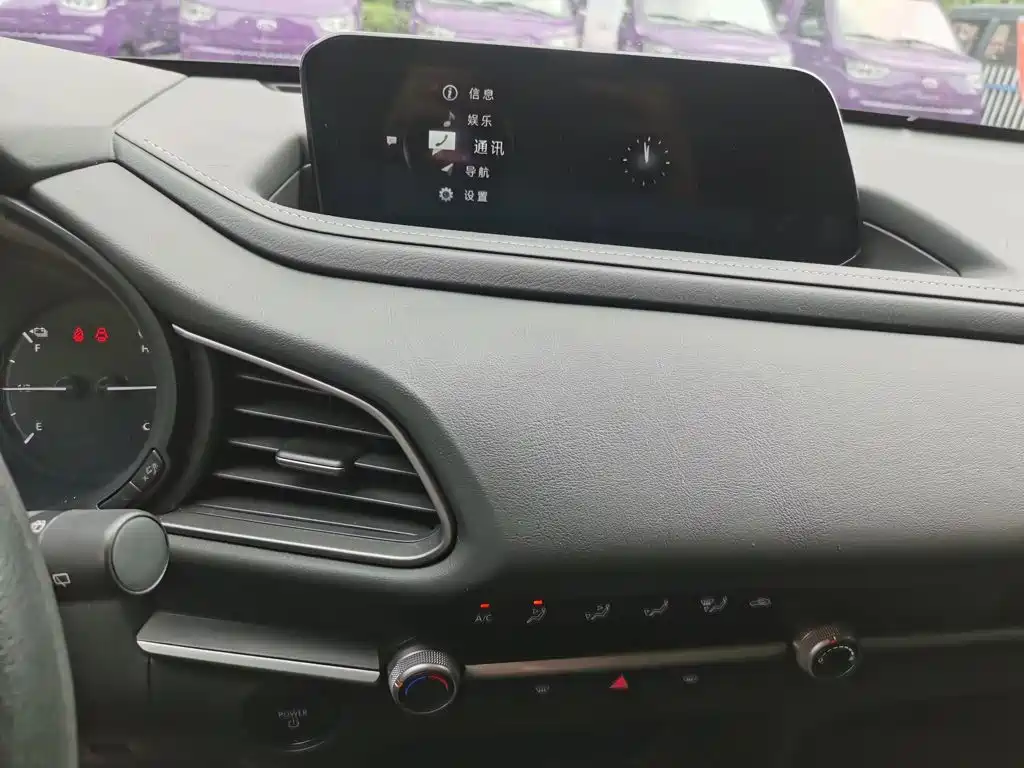 Mazda CX-30 EV — миниатюра 13