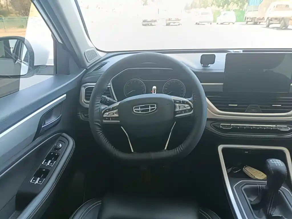 Geely Vision X6 — миниатюра 11