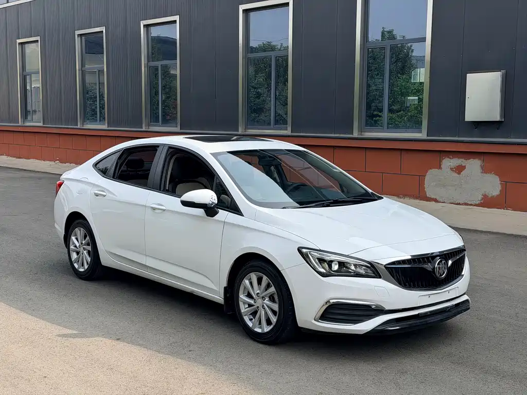 Buick Verano — миниатюра 6