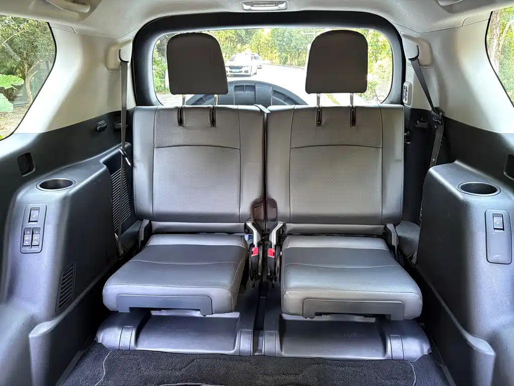 Toyota Prado — миниатюра 12