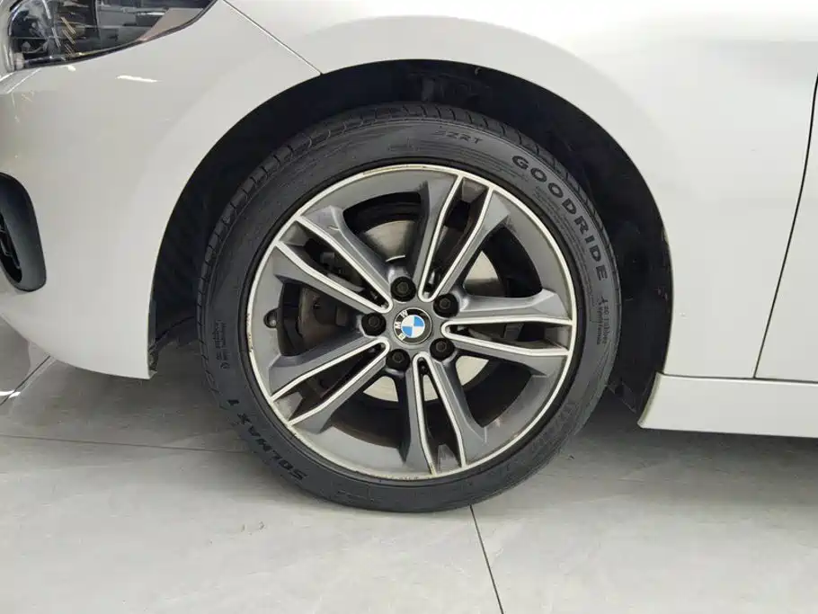 BMW 1 Series — миниатюра 6