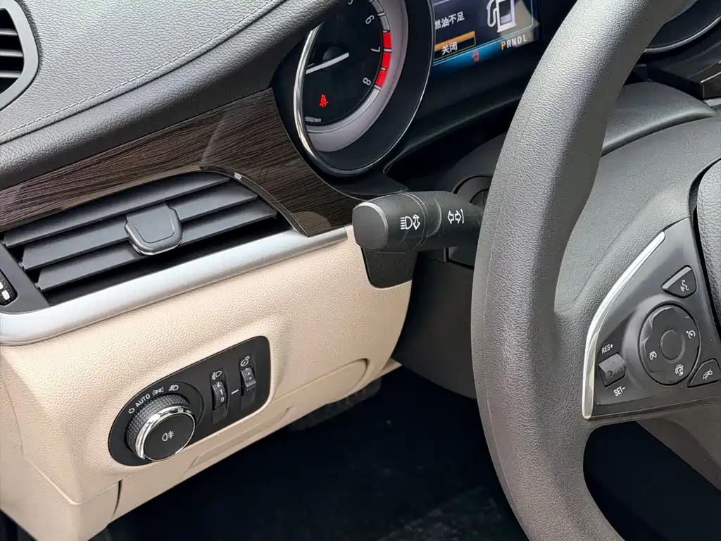 Buick Verano — миниатюра 16