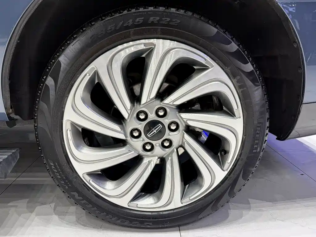 Lincoln Navigator — миниатюра 16
