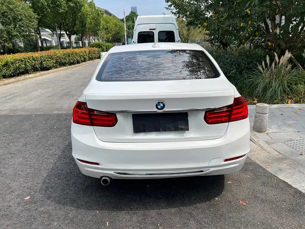 BMW 3 Series — миниатюра 6