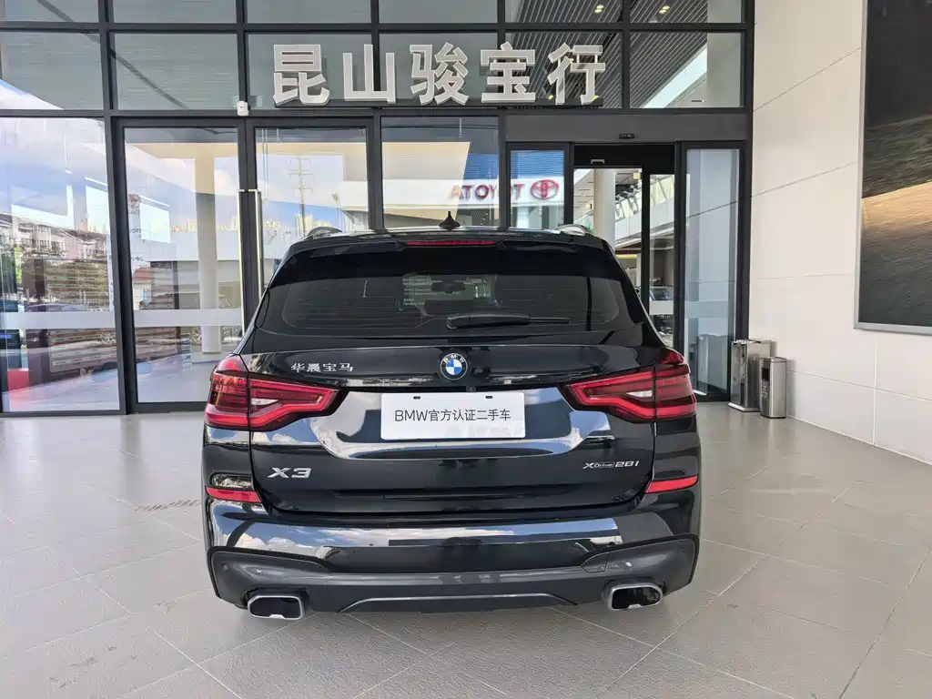 BMW X3 — миниатюра 8