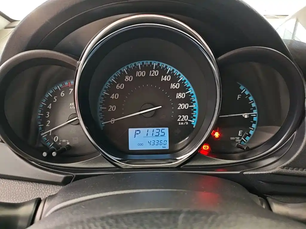 Toyota Yaris L — миниатюра 12