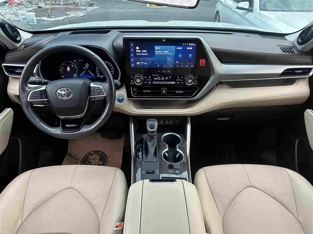 Toyota Highlander — миниатюра 10