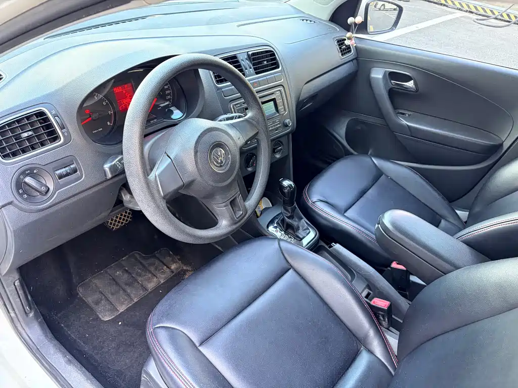 Volkswagen Polo — миниатюра 7