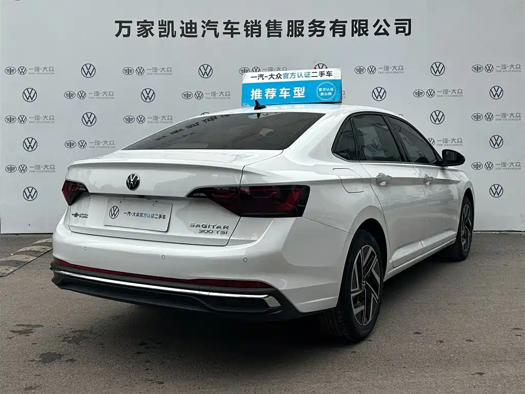 Volkswagen Sagitar — миниатюра 5