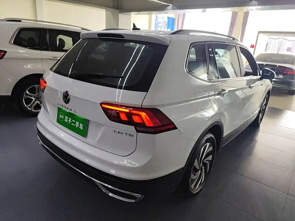 Volkswagen Tiguan L — миниатюра 7