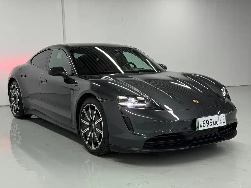 Porsche Taycan — миниатюра 3