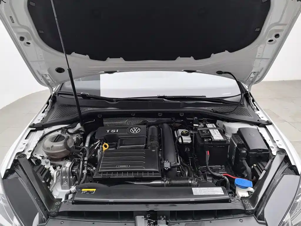 Volkswagen Golf — миниатюра 6