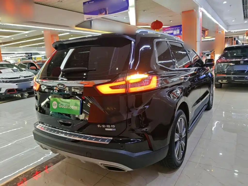 Ford Edge — миниатюра 7