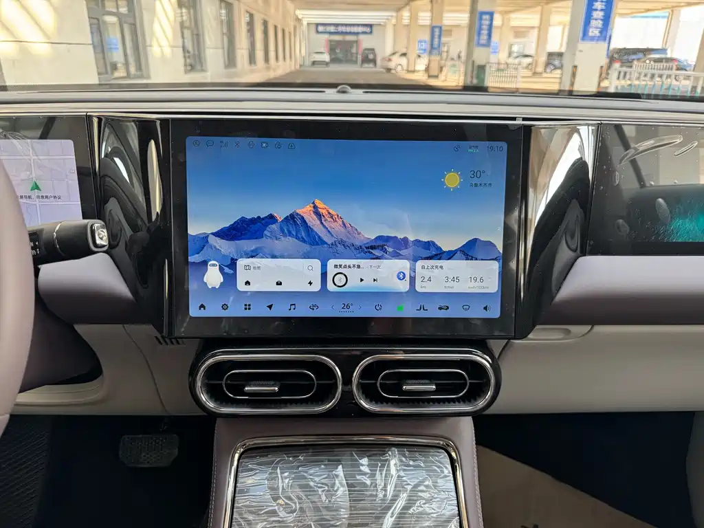 Leapmotor Leapmotor C11 — миниатюра 8