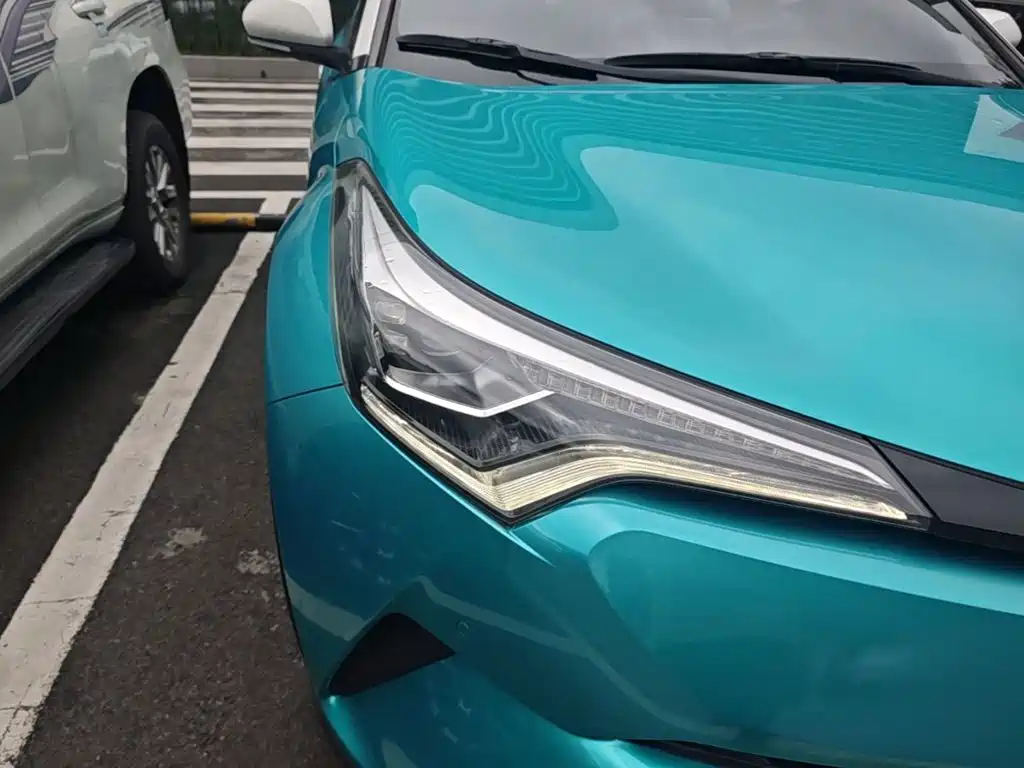 Toyota C-HR — миниатюра 11