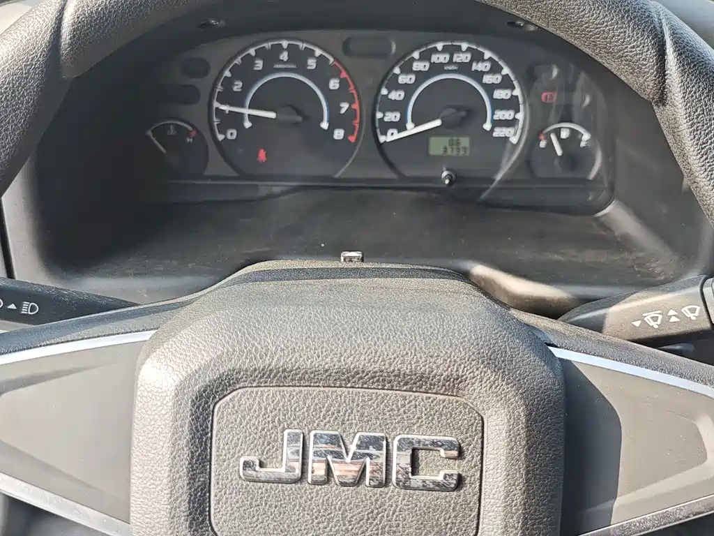 JMC Tesla — миниатюра 24
