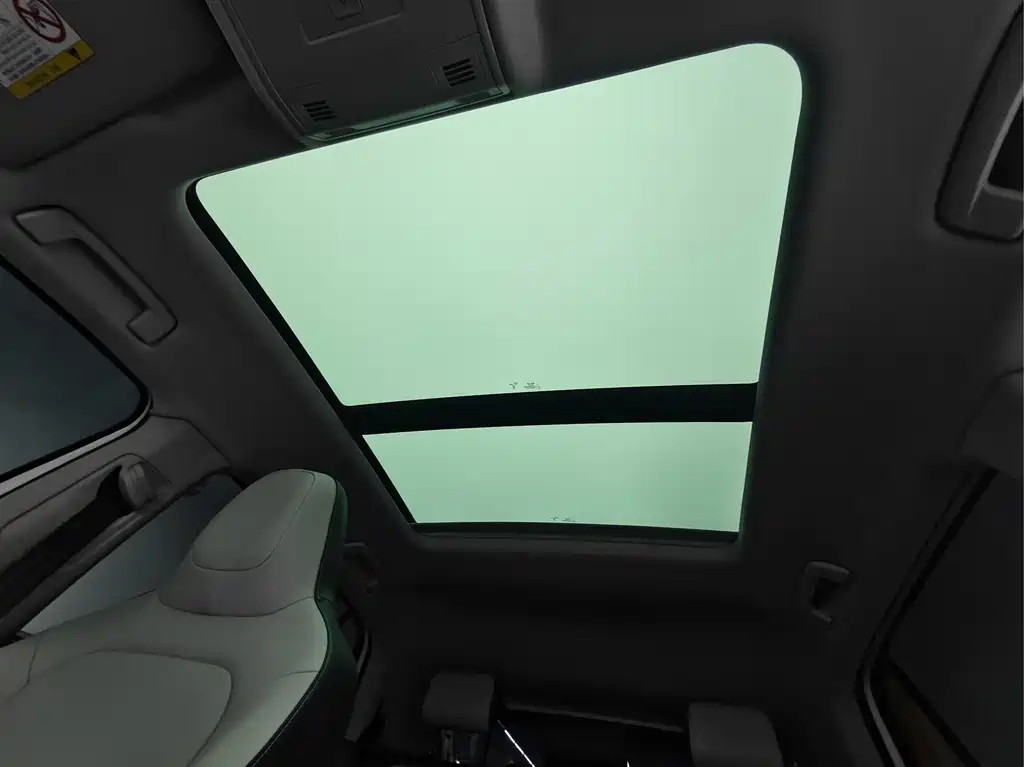 Volkswagen Tharu — миниатюра 8