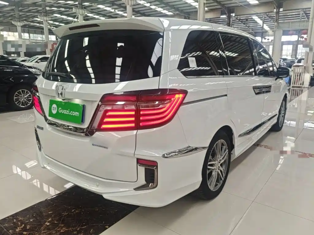 Honda Elysion — миниатюра 7