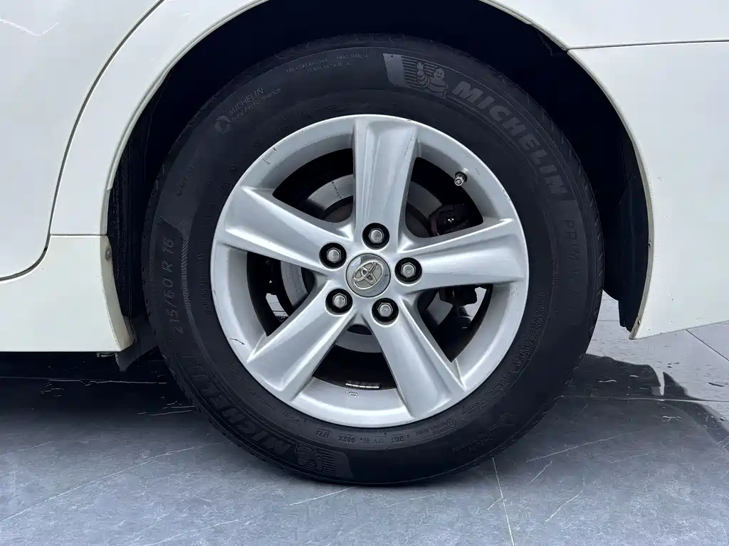 Toyota Reiz — миниатюра 19