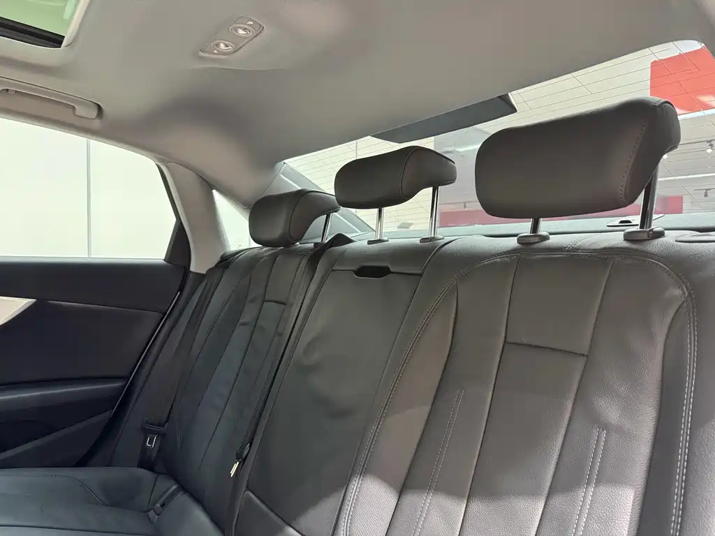 Audi A4L — миниатюра 36