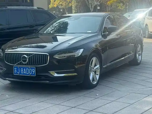 VOLVO S90 2018