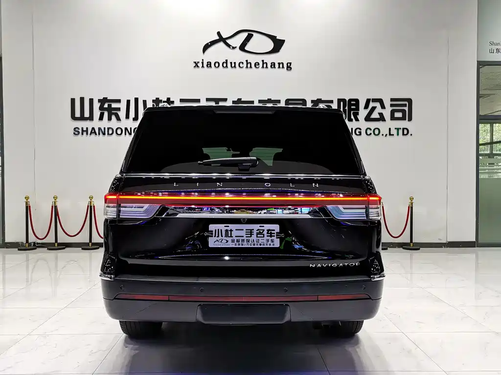 Lincoln Navigator — миниатюра 17