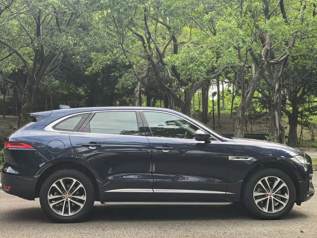 Jaguar F-PACE — миниатюра 8
