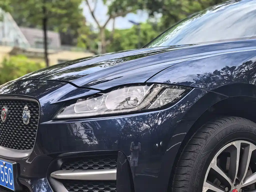 Jaguar F-PACE — миниатюра 9