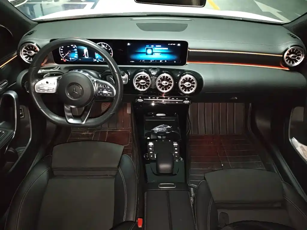 Mercedes-Benz A-Class — миниатюра 10
