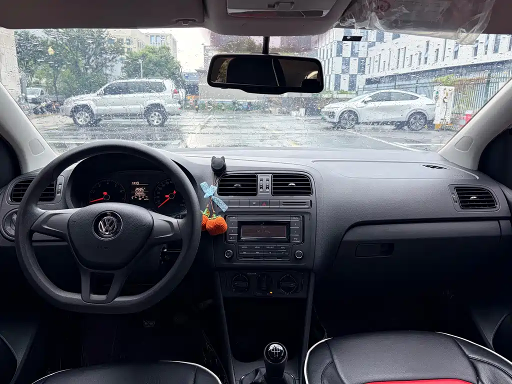 Volkswagen Polo — миниатюра 9