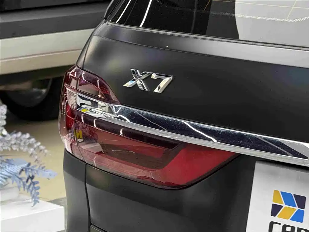 BMW X7 — миниатюра 6