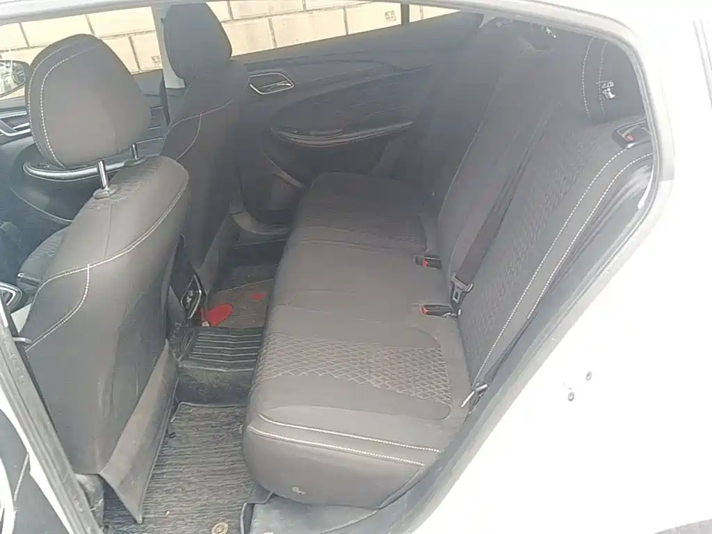 Roewe i5 — миниатюра 17