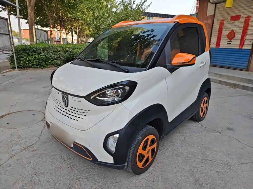 Baojun E100