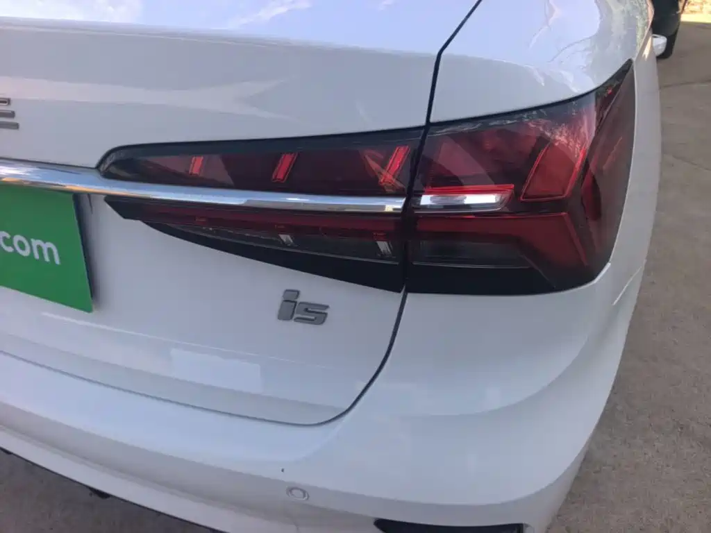 Roewe i5 — миниатюра 8