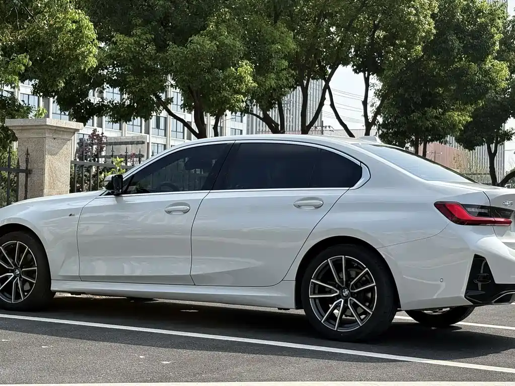BMW 3 Series — миниатюра 7