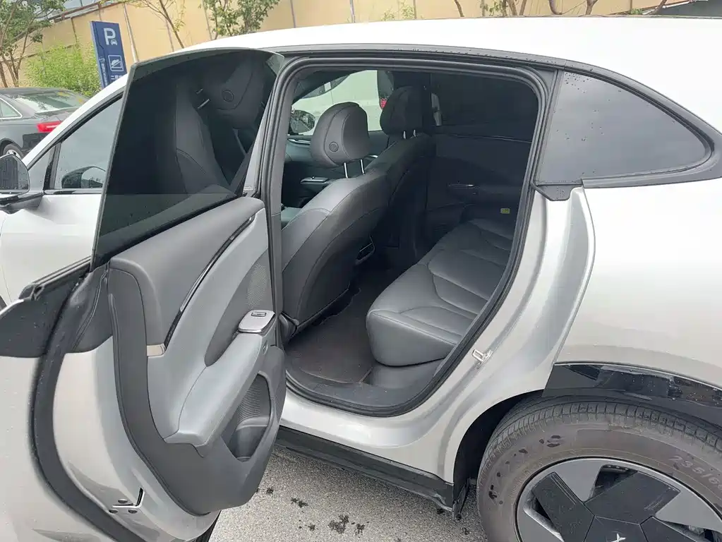 XPeng PengG7 — миниатюра 8