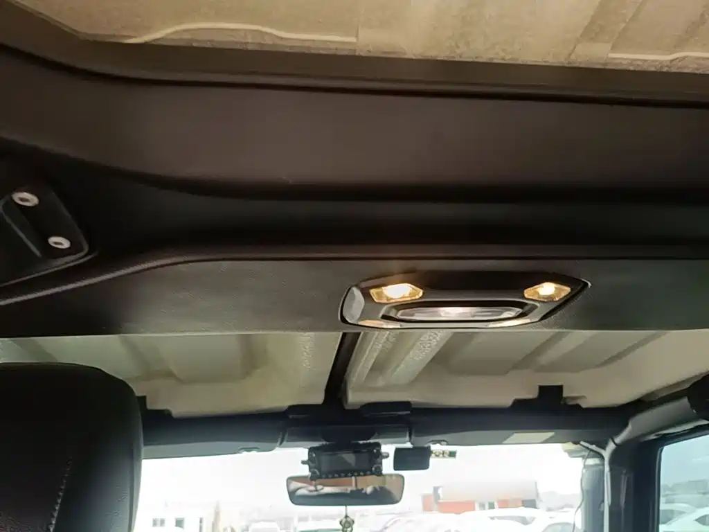 Jeep Wrangler — миниатюра 18