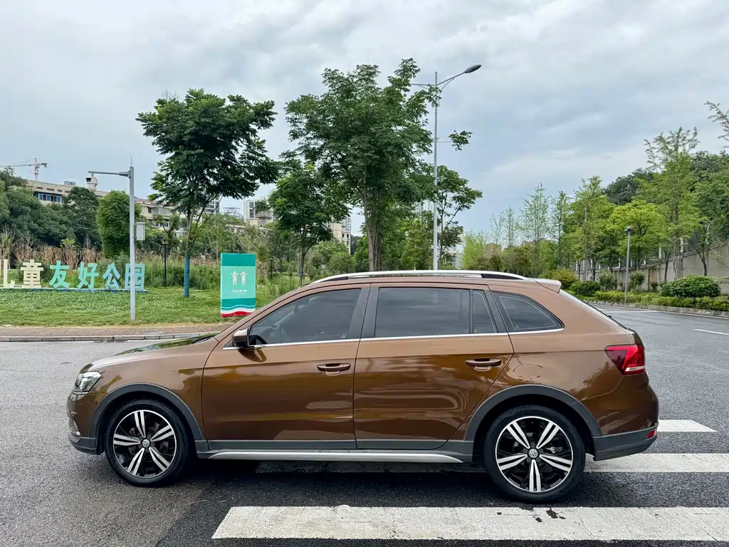 Volkswagen Cross Lavida — миниатюра 13