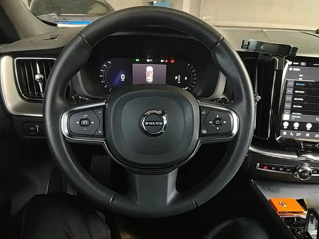 Volvo XC60 — миниатюра 15