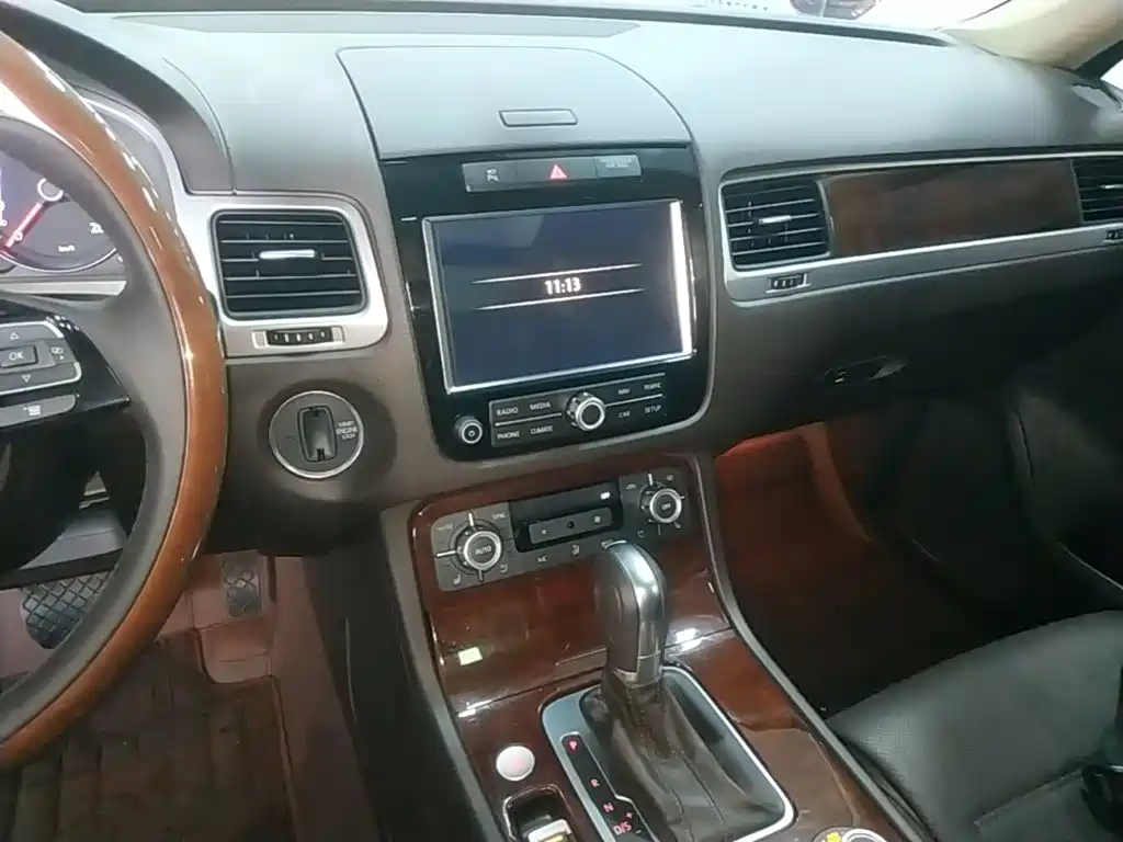Volkswagen Touareg — миниатюра 13