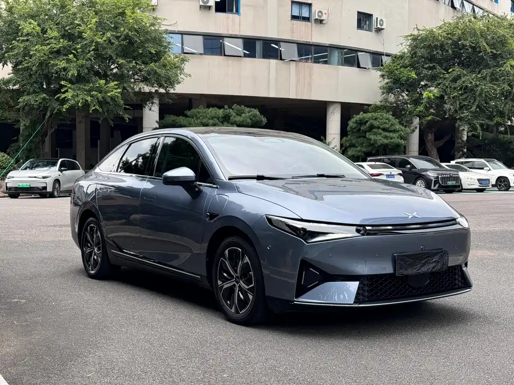 XPeng P5 — миниатюра 3