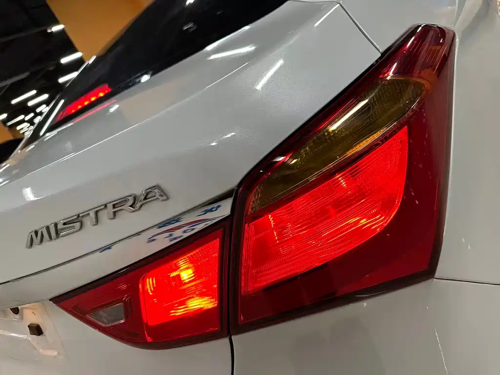 Hyundai Mistra — миниатюра 15