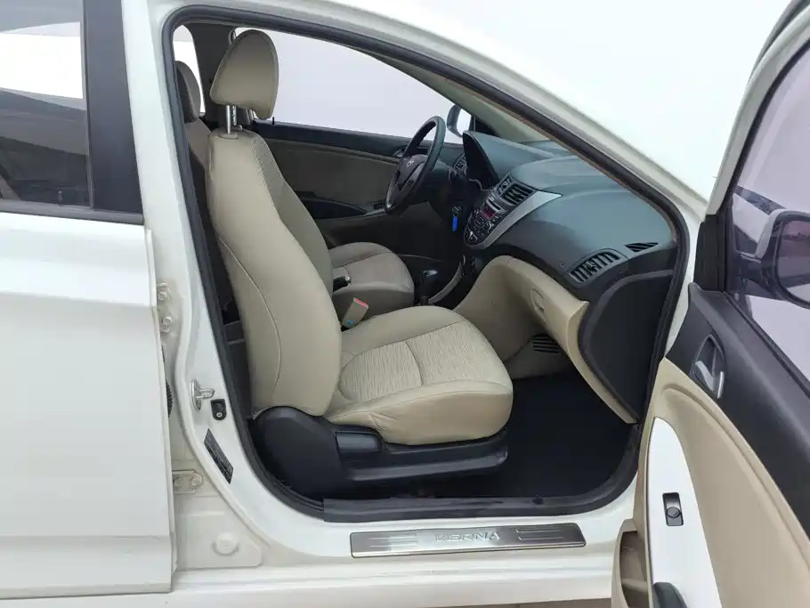Hyundai Verna — миниатюра 8