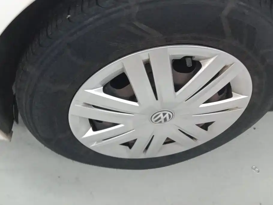 Volkswagen Polo — миниатюра 6