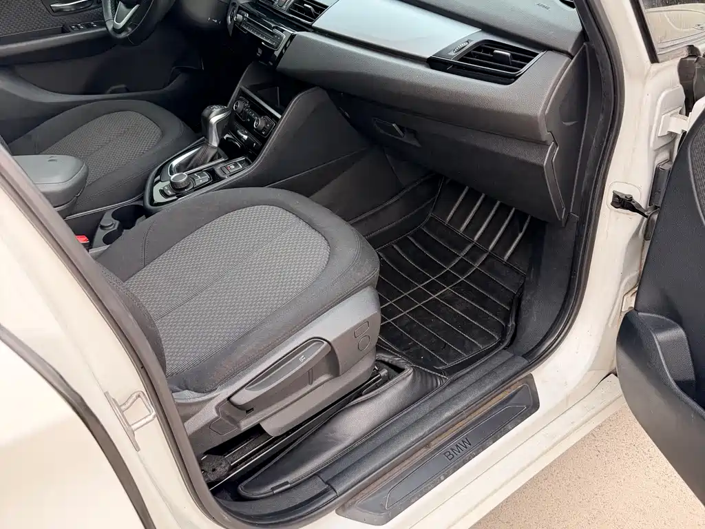 BMW 2 Series Gran Tourer 218i Leading Type, фото 8