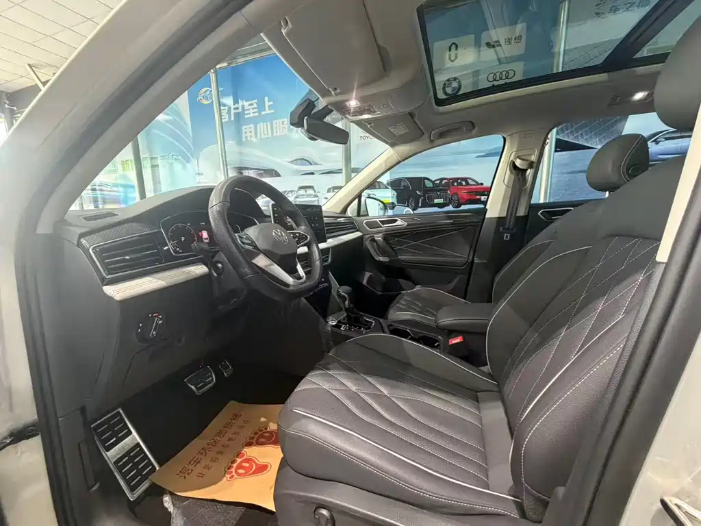 Volkswagen Tiguan L — миниатюра 4