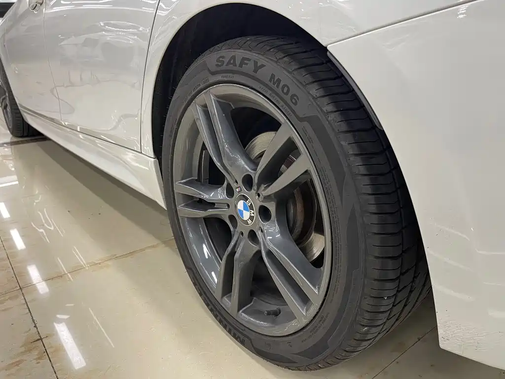 BMW 3 Series — миниатюра 8